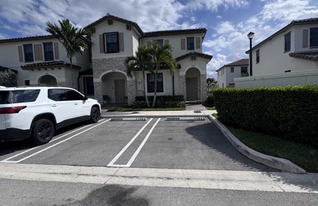 11852 Southwest 245 Terrace