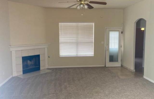 632 Columbine Avenue