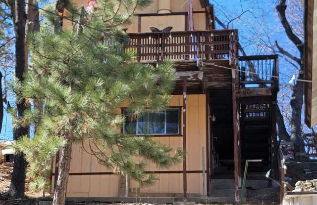 Photo of CABIN ARROWBEAR FURNISHED OR NOT