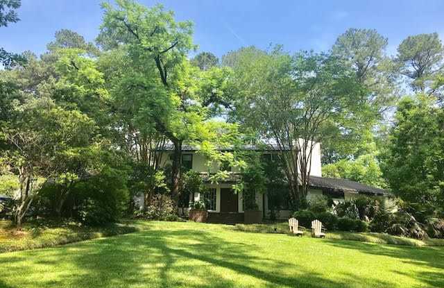 3875 SLEEPY HOLLOW DR - 3875 Sleepy Holw, Jackson, MS 39211