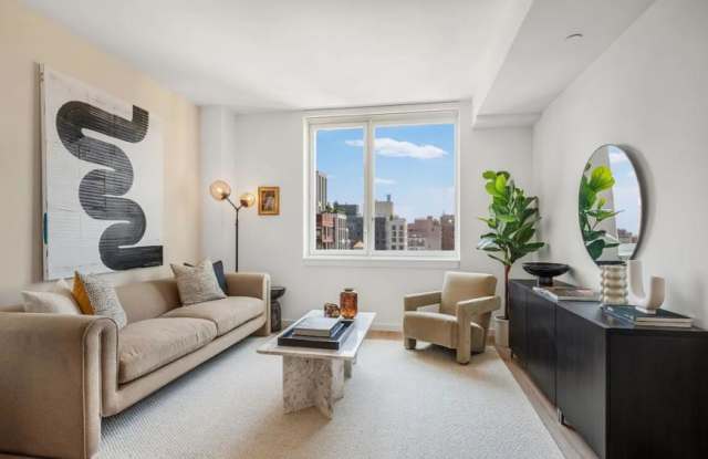 250 W 97th