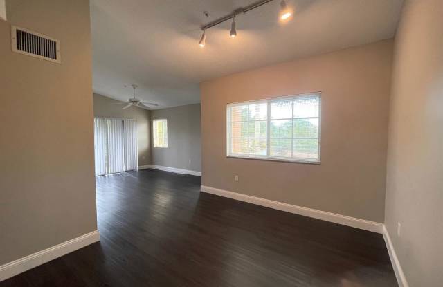 4824 Coconut Creek Parkway