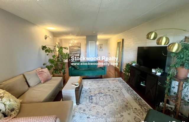 165 Quincy Shore Dr.