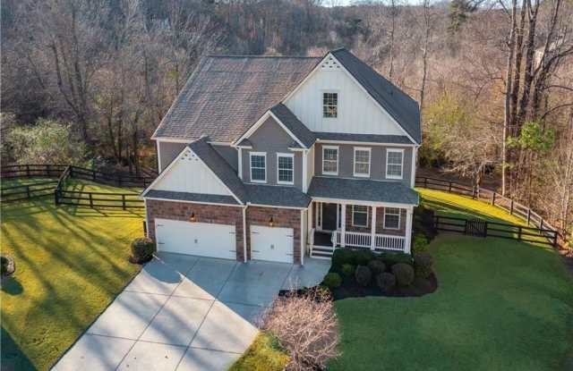 Photo of 5875 Chestnut Drive