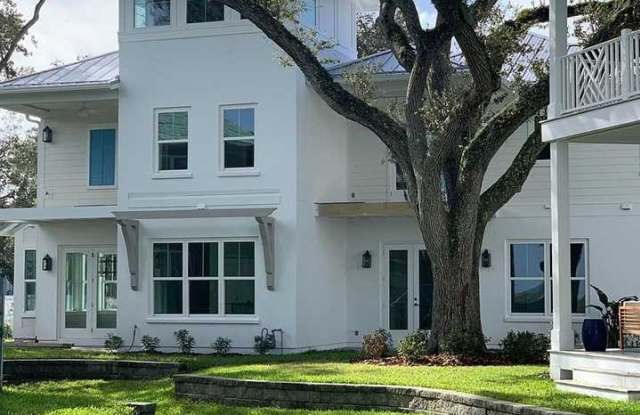 121 Cherokee St