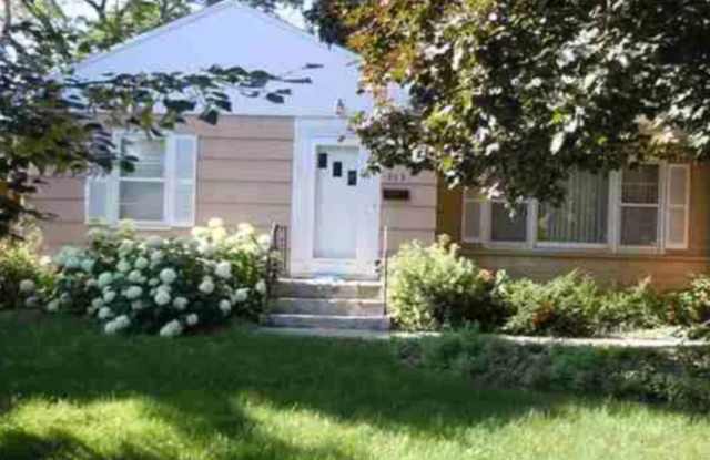 Photo of 513 Blue Earth St, Mankato