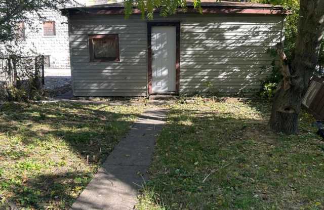 11305 South Edbrooke Ave.