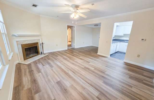 Photo of Stunning 2br/2bth condo in North Bethesda, available NOW!