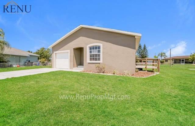 537 Florida Circle South