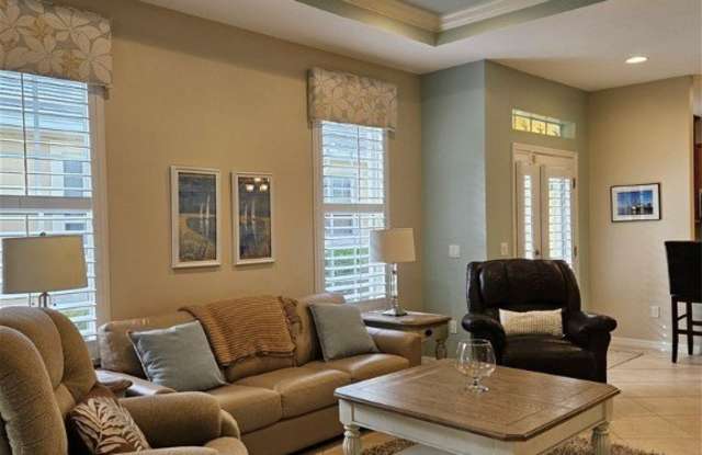 15041 Sea Crest Boulevard