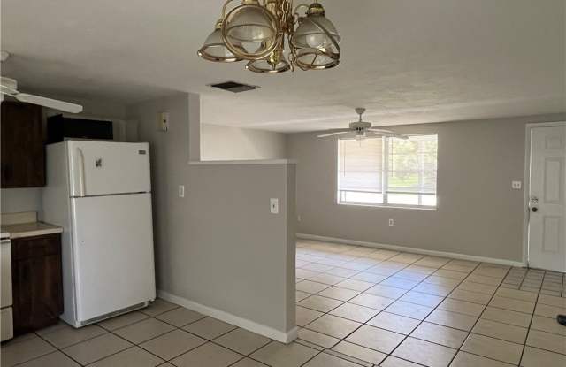 212 S Jackson Street