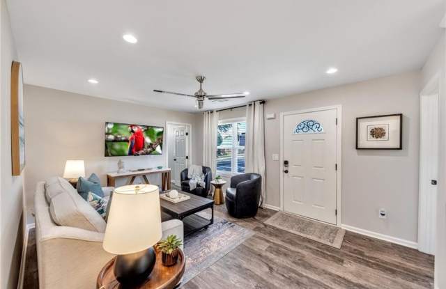 235 Georgia Avenue N