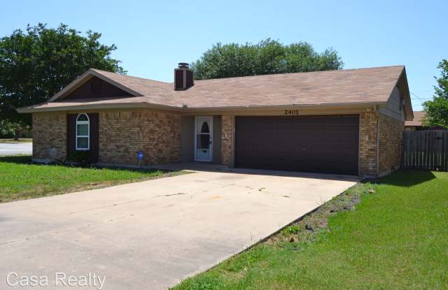 2401 Ridglea Ct