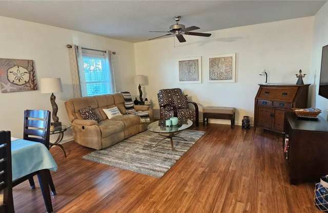 5152 SALMON DRIVE SE