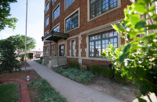 Photo of 1315 N Broadway Place