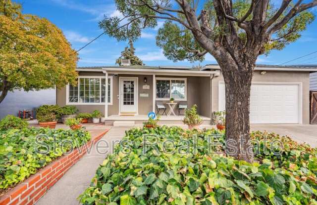 371 Rose Ann Avenue