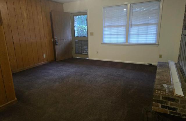 REDUCED!!! $1,395 – 111 Selmun St, Columbia