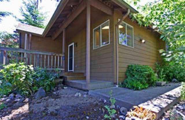 3012 Hendricks Hill Drive