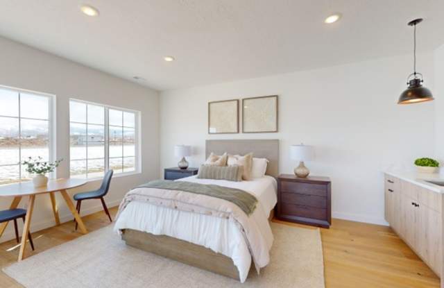 Photo of 1815 South 920 East - 521 Studio