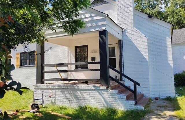 3207 Seminole Avenue