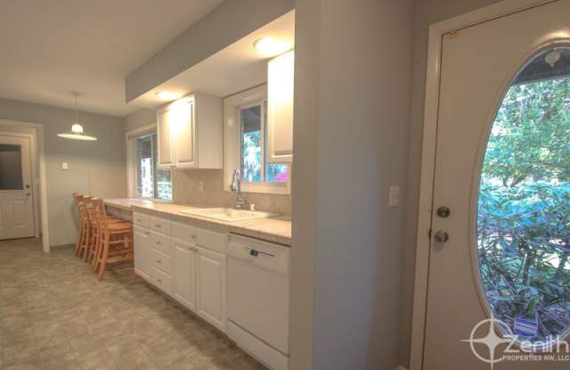 12908 NE Salmon Creek Ave