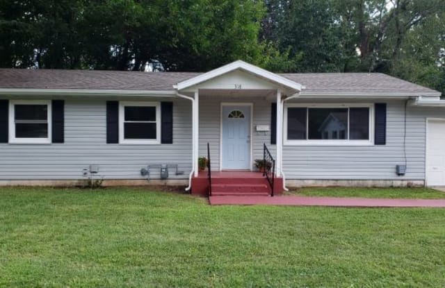 318 E Seminole St - 318 East Seminole Street, Springfield, MO 65807