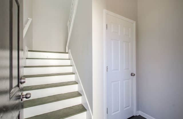 2835 3rd Avenue Southwest - A