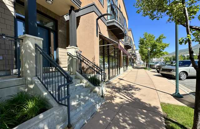 5097 Edgewood Drive - 1