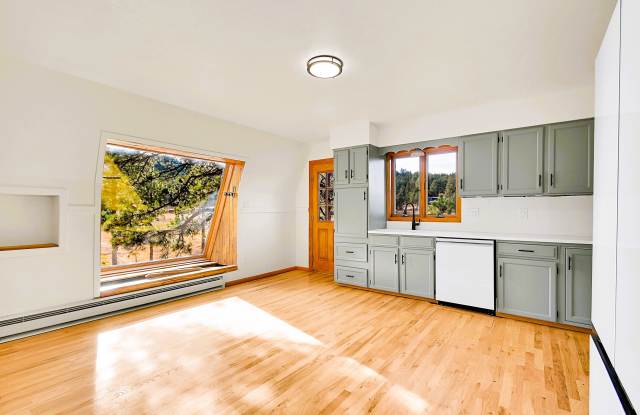 28195 Cragmont Drive