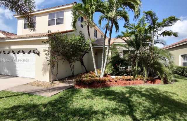 Photo of 582 Carrington Ln