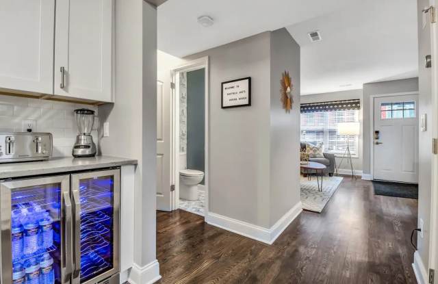 351 Connecticut Street