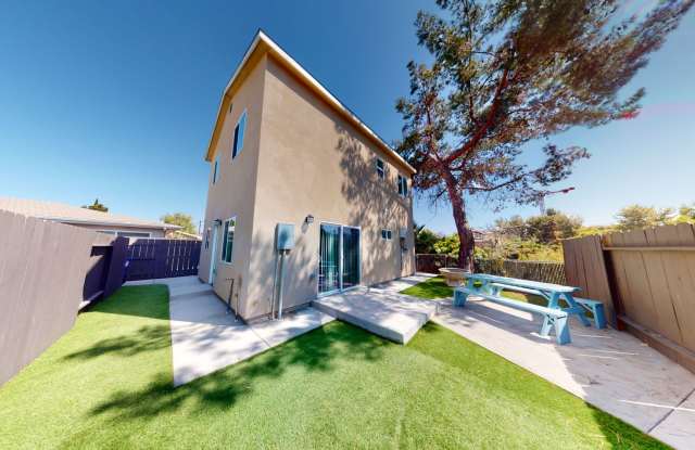 Photo of 4 bed house on Adobe!