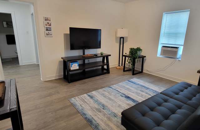 Photo of 205 Whitfield Dr