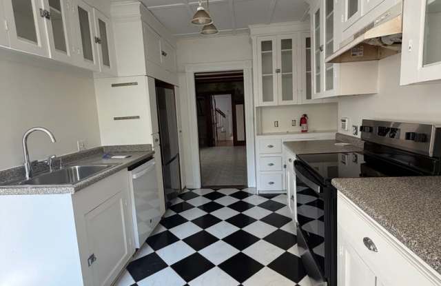 Spacious 4BR/3BA Home in Downtown Dover — Freshly Updated, Walk to Everything