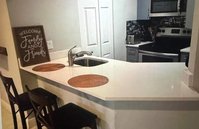 12725 Shoreline Drive 6c