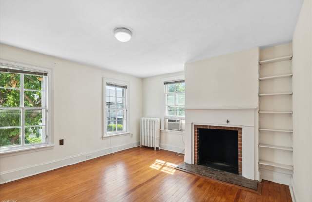 364 Nassau St Unit A