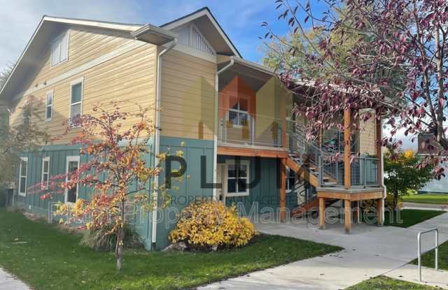 2253 South 3rd Street West