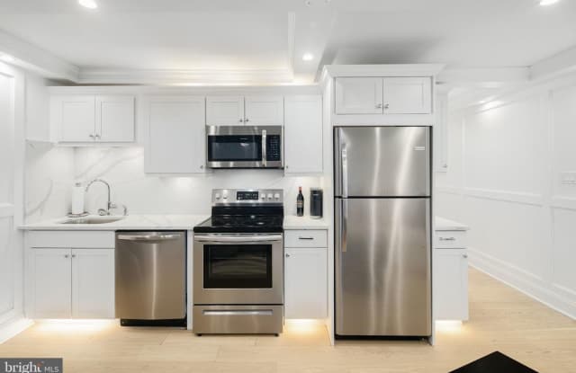 Photo of Beautifully Renovated 1 Bed Unit @ The Dorchester in Rittenhouse Square