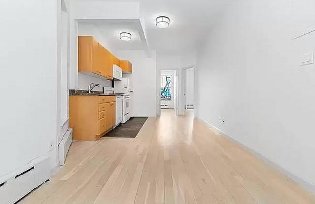 Photo of 316 West 51st Street