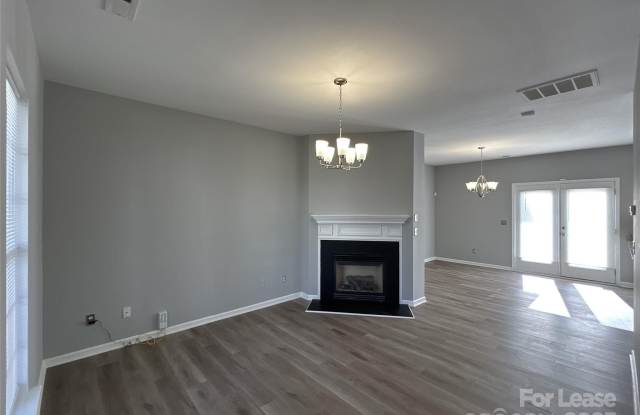 1301 Rising Oak Drive