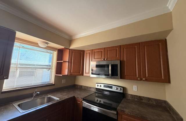 508 Southwest 4th Avenue - 4