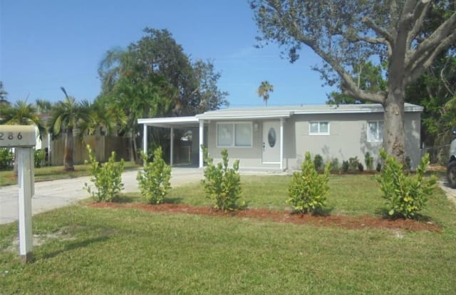 2864 NE 12th Ave - 2864 Northeast 12th Avenue, Pompano Beach, FL 33064