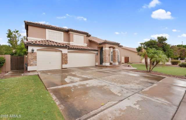 3764 E INDIGO BAY Court