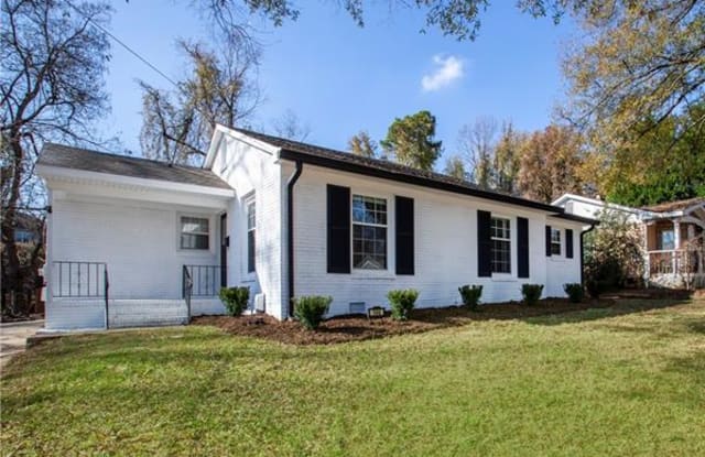 146 Wyanoke Avenue - 146 Wyanoke Avenue, Charlotte, NC 28205