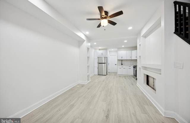 3241 N ETTING Street