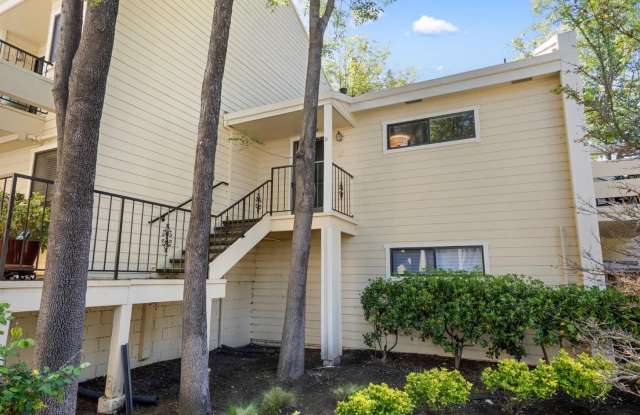 576 W Parr Ave Unit 35