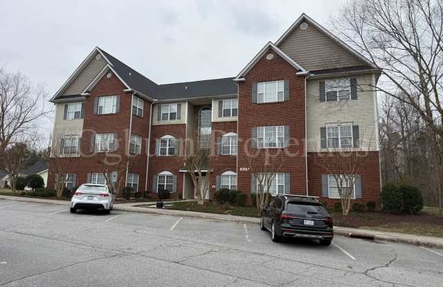 6981 Hanesbrook Cir #204-2BR/2BA-Clemmons APT!!