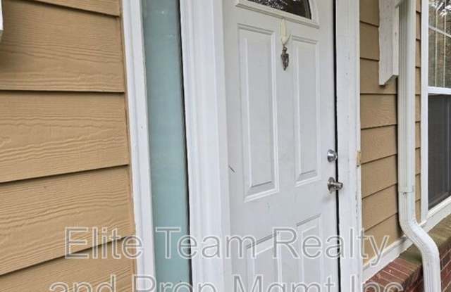 15224 Coventry Court Lane