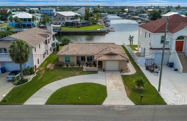 Photo of 3476 GULFVIEW DRIVE