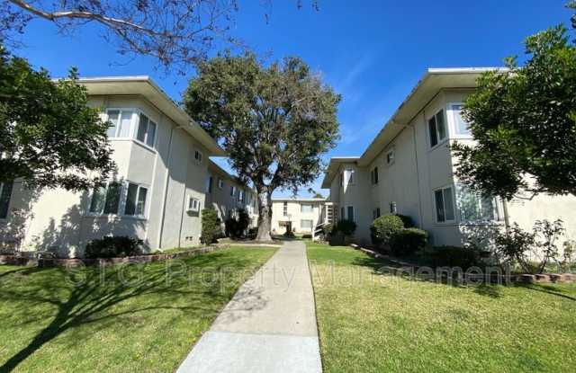 723 E Chevy Chase Dr